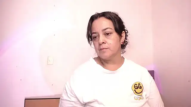 lucia vonne  online show from 06-03-26, 12:24