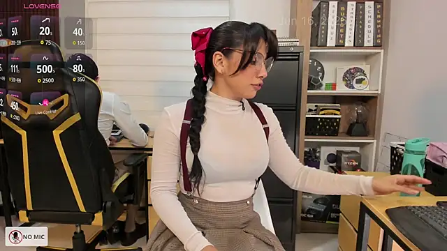 Office Naughty Girl online show from 06-16-26, 08:44