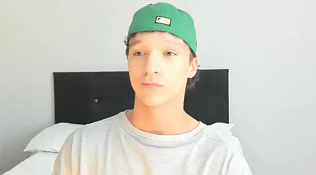 Snapshot of angelcortes chatting on 02-25-25, 11:55 angelcortes online show from 02-25-25, 11:55