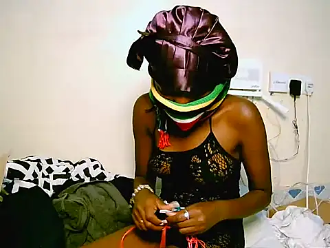 Snapshot of Sweet_nelly chatting on 09-12-25, 12:27 Sweet nelly online show from 09-12-25, 12:27