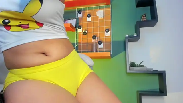 CoralineRicce  online show from 02-05-25, 11:06