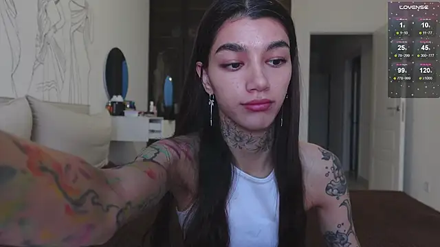 vinkitinkii online show from 10-26-25, 07:14