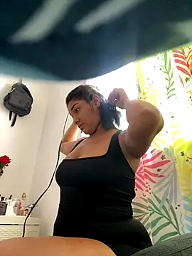 Snapshot of _Gretta chatting on 10-15-25, 04:40 Gretta online show from 10-15-25, 04:40