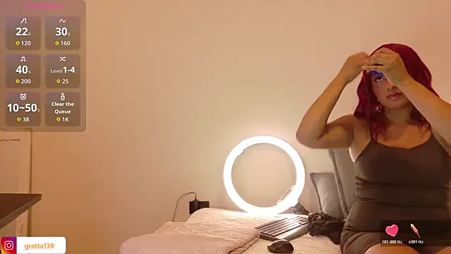 Snapshot of _Gretta chatting on 11-17-25, 08:03 Gretta online show from 11-17-25, 08:03