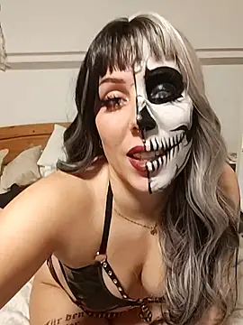 Snapshot of Provocunt chatting on 10-31-25, 03:57 Provocunt online show from 10-31-25, 03:57