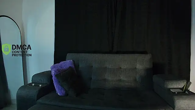 yungelitamor  online show from 03-18-26, 05:21