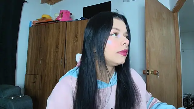 Snapshot of yungelitamor_ chatting on 07-27-26, 05:25 yungelitamor online show from 07-27-26, 05:25