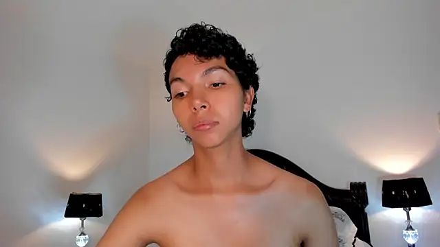 Snapshot of xhenisa_ chatting on 03-10-25, 08:34 xhenisa online show from 03-10-25, 08:34