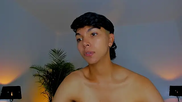 Snapshot of xhenisa_ chatting on 09-23-25, 09:18 xhenisa online show from 09-23-25, 09:18