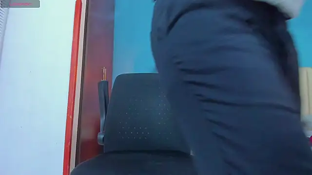 Snapshot of jeanpiere_ chatting on 12-05-25, 02:31 jeanpiere online show from 12-05-25, 02:31