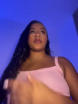 Snapshot of charlotteeruss chatting on 12-23-25, 06:55 charlotteeruss online show from 12-23-25, 06:55