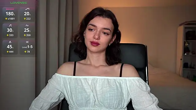 olivia jeas online show from 11-26-25, 12:22