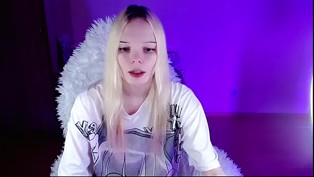 Emily Nyaffee online show from 01-28-25, 08:26