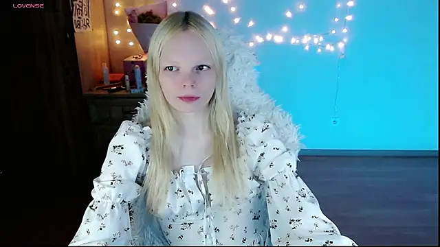 Emily Nyaffee online show from 03-19-25, 07:27