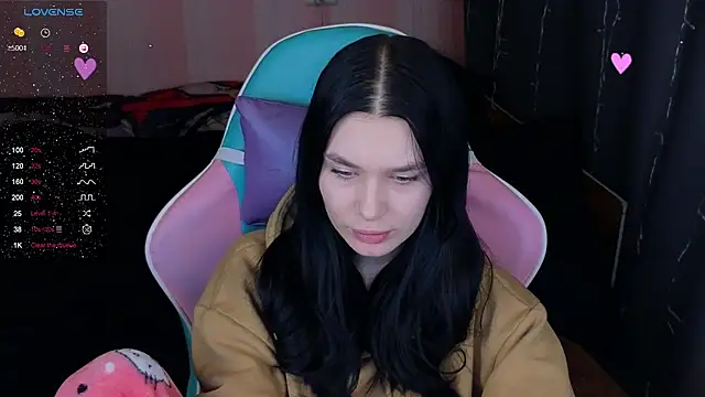 Snapshot of Amanda_Tender chatting on 02-10-25, 09:15 Amanda Tender online show from 02-10-25, 09:15