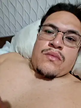 Snapshot of Jununnk chatting on 02-24-26, 10:52 Jununnk online show from 02-24-26, 10:52