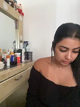 NatashaBrown12 online show from 05-08-26, 01:49