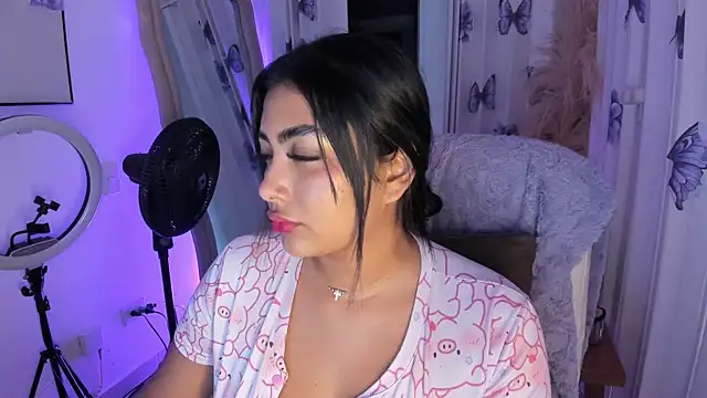 NatashaBrown12 online show from 06-10-26, 10:08