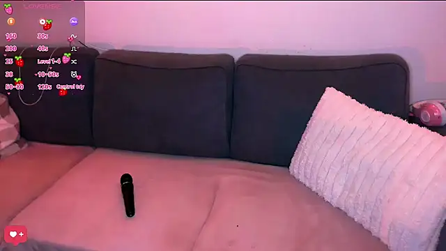 PetiteAngel666 online show from 11-05-25, 08:42