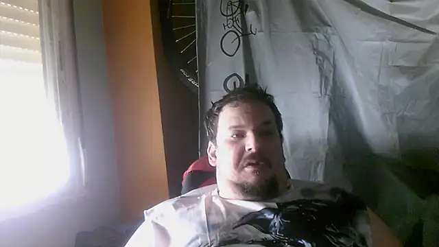 Snapshot of porkorossy chatting on 04-28-26, 08:41 porkorossy online show from 04-28-26, 08:41