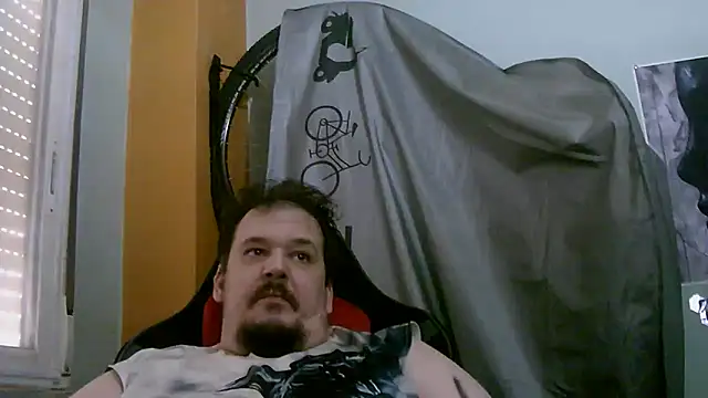 Snapshot of porkorossy chatting on 05-05-26, 12:57 porkorossy online show from 05-05-26, 12:57