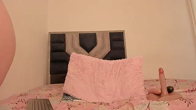 TiiffanyEvans1 online show from 02-02-26, 04:27