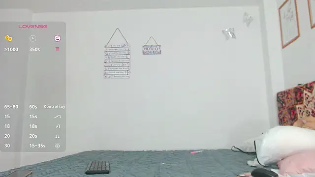 Snapshot of verocute7 chatting on 10-25-25, 02:08 verocute7 online show from 10-25-25, 02:08