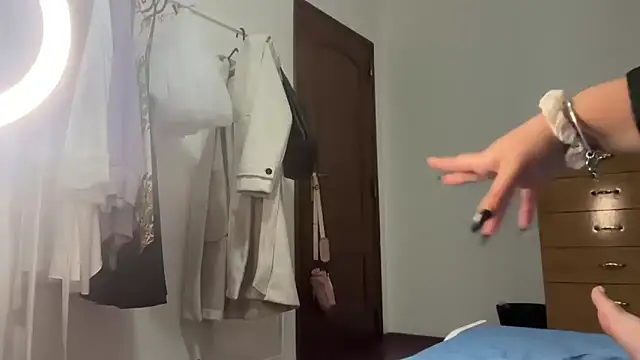 Snapshot of bybabyblue chatting on 11-04-25, 09:36 bybabyblue online show from 11-04-25, 09:36