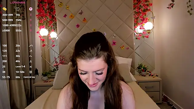 Snapshot of Skinny_Alice chatting on 12-17-25, 01:11 Skinny Alice online show from 12-17-25, 01:11