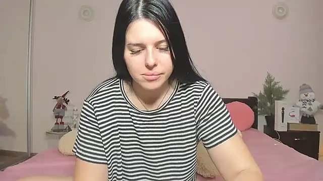 Snapshot of Annatrybebetter chatting on 01-08-25, 08:07 Annatrybebetter online show from 01-08-25, 08:07