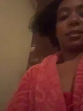 Snapshot of ROXYNL chatting on 02-07-25, 05:31 ROXYNL online show from 02-07-25, 05:31