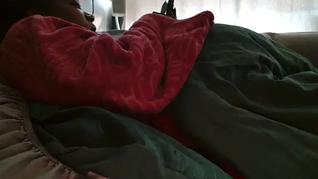 Snapshot of ROXYNL chatting on 02-14-25, 08:31 ROXYNL online show from 02-14-25, 08:31