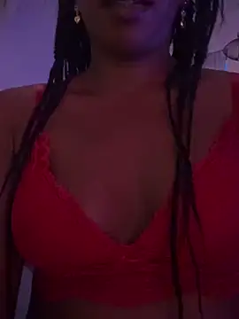 Snapshot of ROXYNL chatting on 03-21-25, 06:18 ROXYNL online show from 03-21-25, 06:18