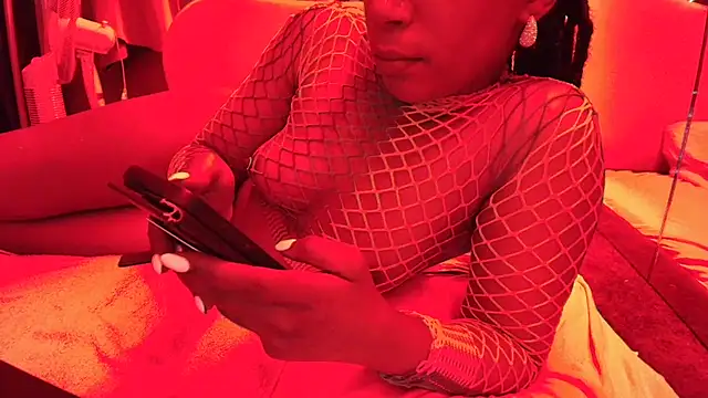 Snapshot of ROXYNL chatting on 09-27-25, 09:42 ROXYNL online show from 09-27-25, 09:42