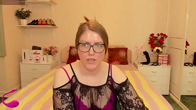 Snapshot of AmandamurX chatting on 06-23-26, 01:31 AmandamurX online show from 06-23-26, 01:31