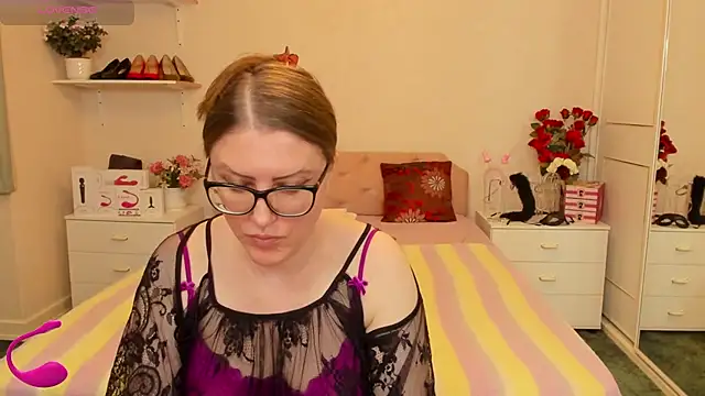 Snapshot of AmandamurX chatting on 06-24-26, 01:32 AmandamurX online show from 06-24-26, 01:32