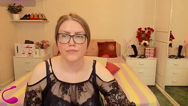 Snapshot of AmandamurX chatting on 06-27-26, 01:28 AmandamurX online show from 06-27-26, 01:28