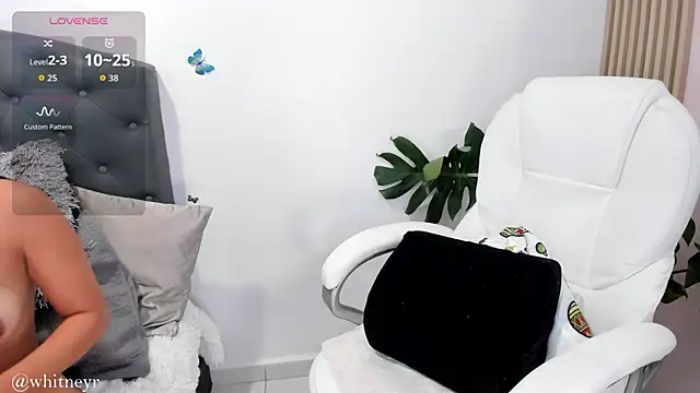 cutewhitneyr online show from 04-20-26, 02:20