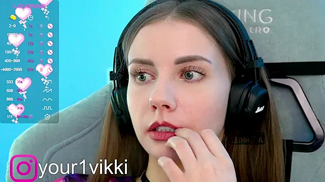 Snapshot of Vikki_Cheese chatting on 01-24-25, 10:53 Vikki Cheese online show from 01-24-25, 10:53