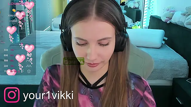 Snapshot of Vikki_Cheese chatting on 01-25-25, 02:15 Vikki Cheese online show from 01-25-25, 02:15