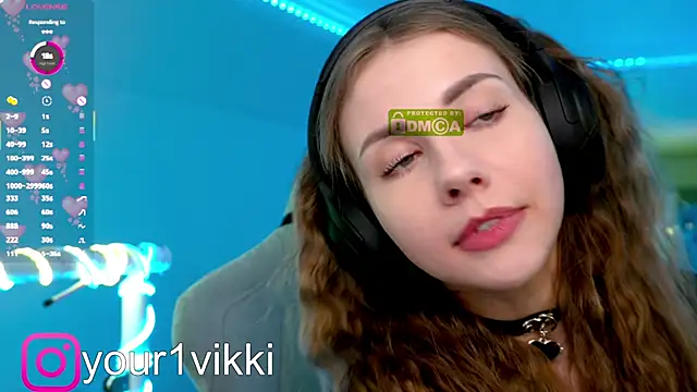 Snapshot of Vikki_Cheese chatting on 02-07-25, 05:31 Vikki Cheese online show from 02-07-25, 05:31