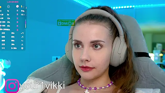Snapshot of Vikki_Cheese chatting on 02-08-25, 11:34 Vikki Cheese online show from 02-08-25, 11:34