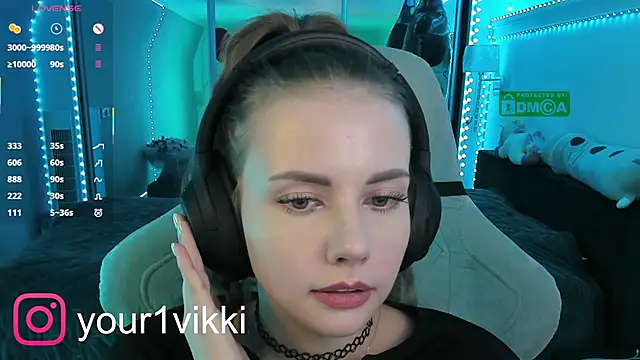 Snapshot of Vikki_Cheese chatting on 02-17-25, 09:19 Vikki Cheese online show from 02-17-25, 09:19