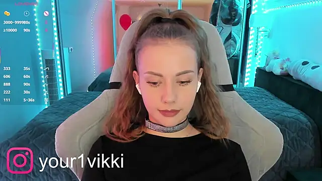 Snapshot of Vikki_Cheese chatting on 02-28-25, 02:53 Vikki Cheese online show from 02-28-25, 02:53