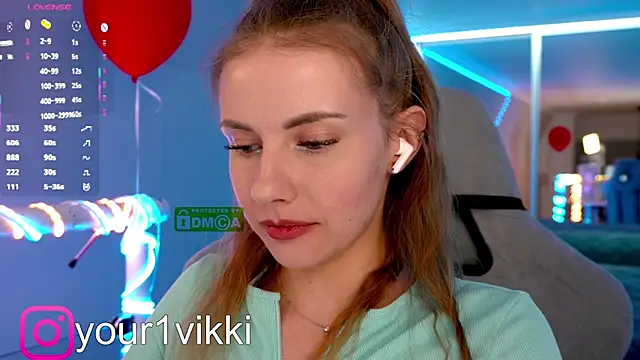 Snapshot of Vikki_Cheese chatting on 03-16-25, 10:31 Vikki Cheese online show from 03-16-25, 10:31