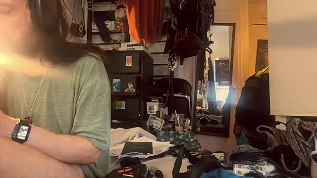 DownstairsSky online show from 04-12-26, 02:55