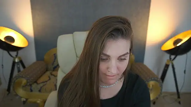 EmmyCharmm online show from 05-31-26, 05:48