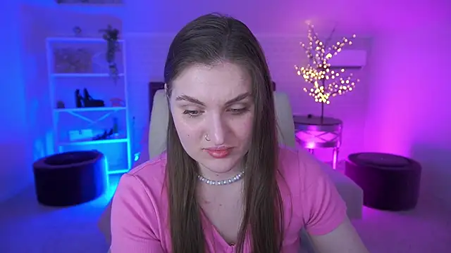 EmmyCharmm online show from 06-07-26, 06:06