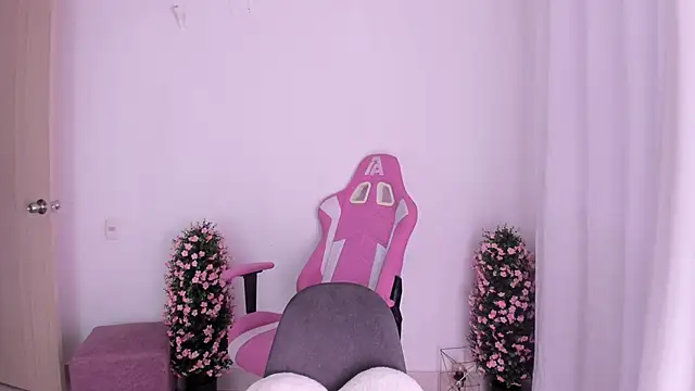 keissy rincon  online show from 10-23-25, 09:13