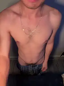 demonslayerr999 online show from 12-12-24, 06:42